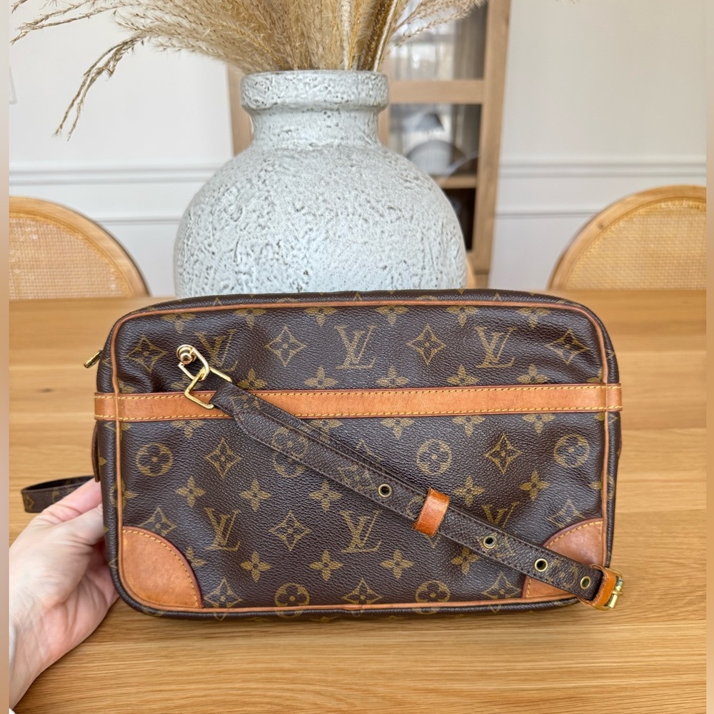 ✅AUTHENTIC✅LOUIS VUITTON Compiegne GM Crossbody bag